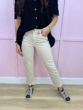 Load image into Gallery viewer, Vervet Beige Straight Leg Jeans
