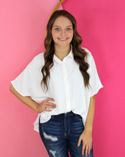 Load image into Gallery viewer, Brittney Button Down Top(White)
