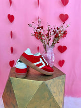 Load image into Gallery viewer, Matthew Sneakers-Red
