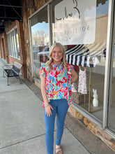 Load image into Gallery viewer, Fun &amp; Floral Top
