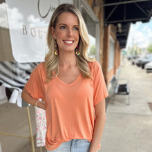 Load image into Gallery viewer, Creamy Peach Top
