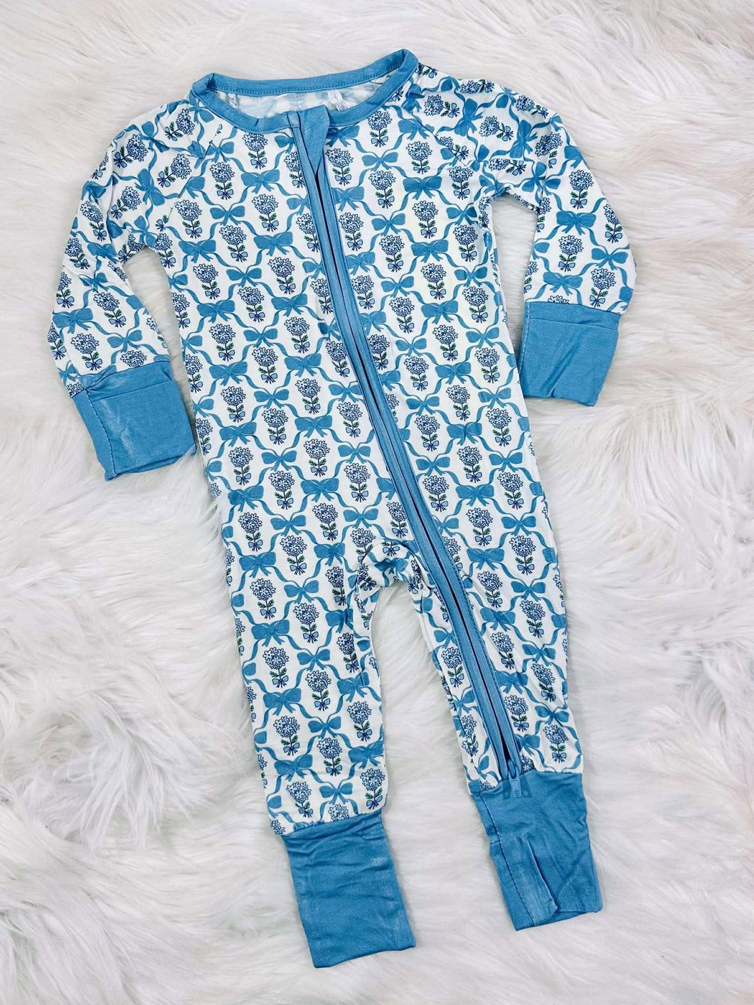Blue Bow Floral Bamboo Sleeper