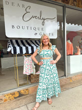 Load image into Gallery viewer, Felicity Floral skirt
