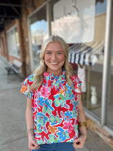 Load image into Gallery viewer, Fun &amp; Floral Top
