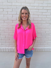 Load image into Gallery viewer, Exposed Button Denim Shorts
