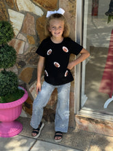 Load image into Gallery viewer, Wide Leg Frayed Star Jeans
