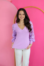 Load image into Gallery viewer, Lilac Floral Sleeve Top
