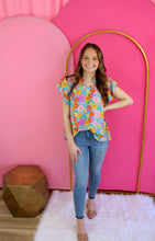 Load image into Gallery viewer, Fun in Florals Top
